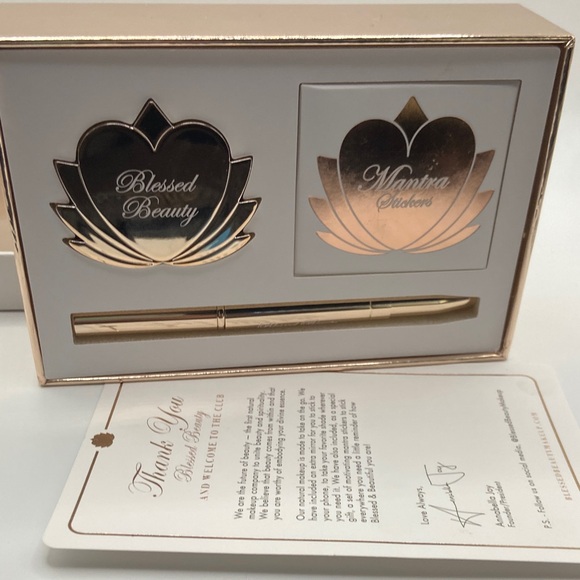 Gold Natural Eyeshadow Palette Set - Blessed Beauty | Gold and Brown Tones | 🆕 - Picture 4 of 10